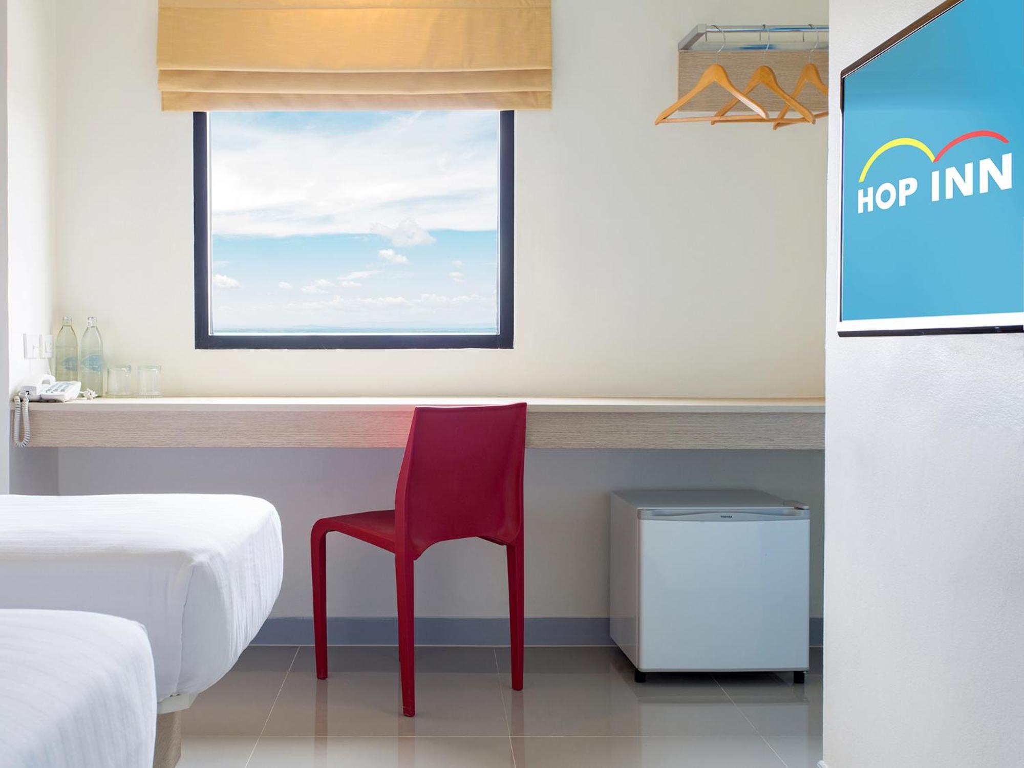 Hop Inn Kanchanaburi Building A Εξωτερικό φωτογραφία