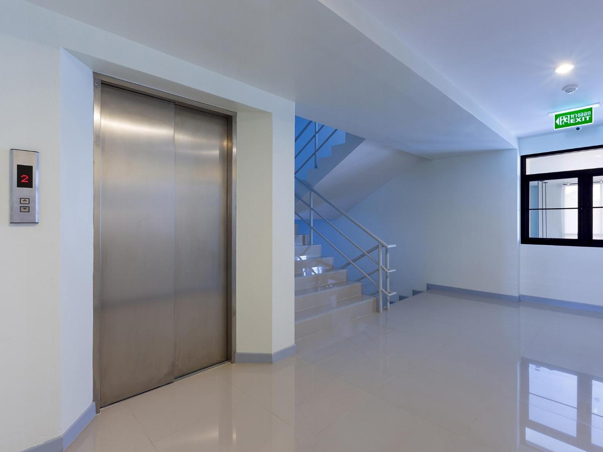 Hop Inn Kanchanaburi Building A Εξωτερικό φωτογραφία